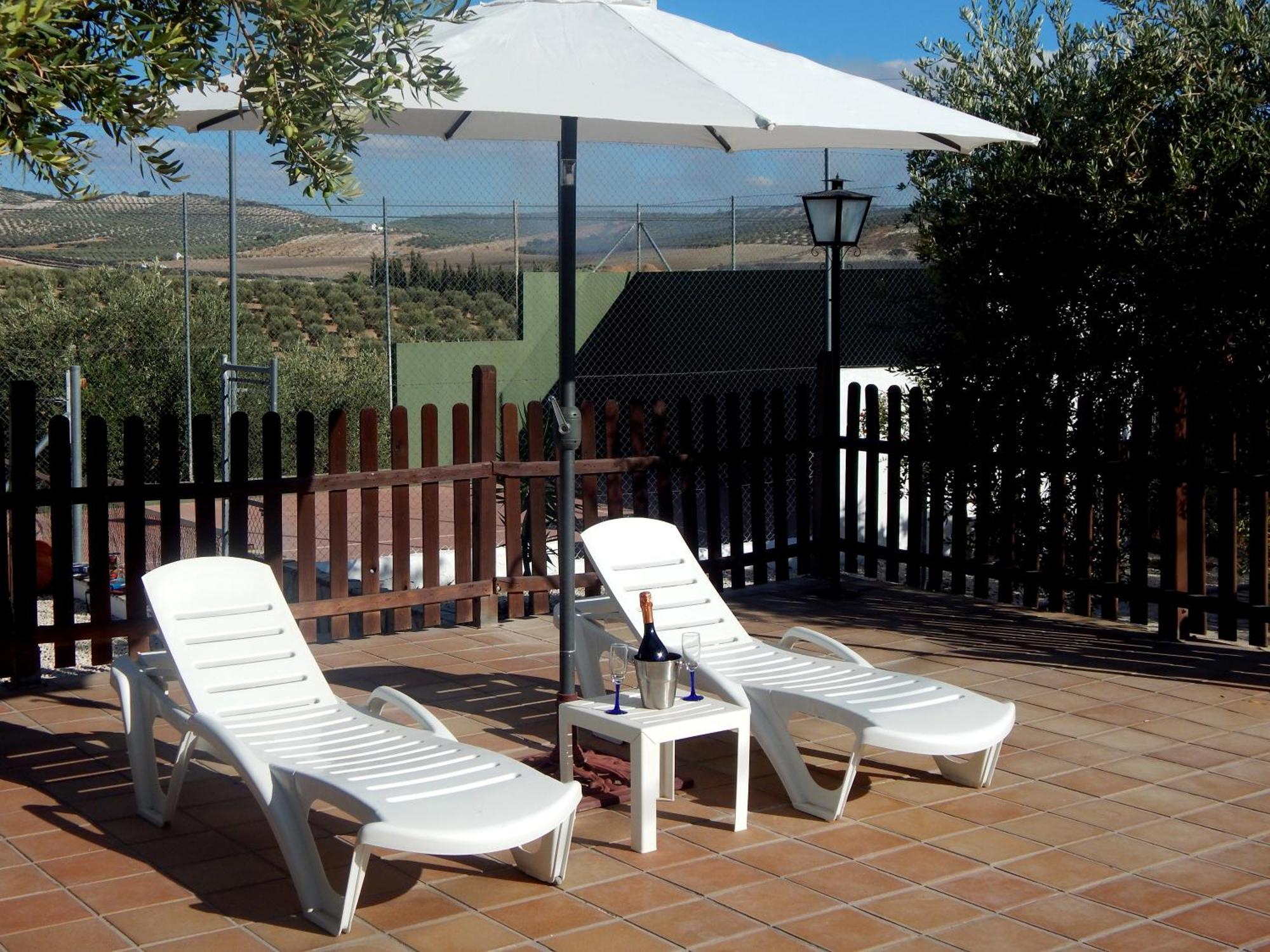 Villa Maria - Pista De Padel Y Piscina Baena Exterior foto